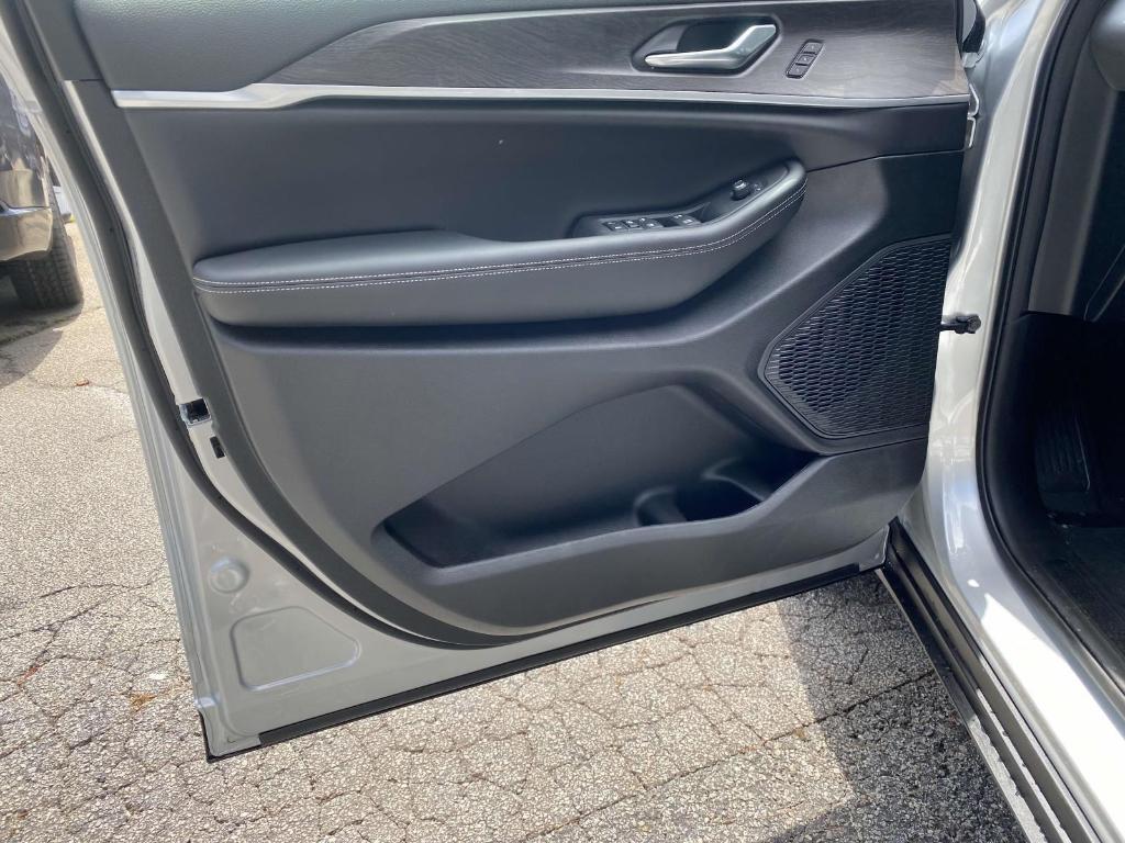 new 2025 Jeep Grand Cherokee L car, priced at $43,388