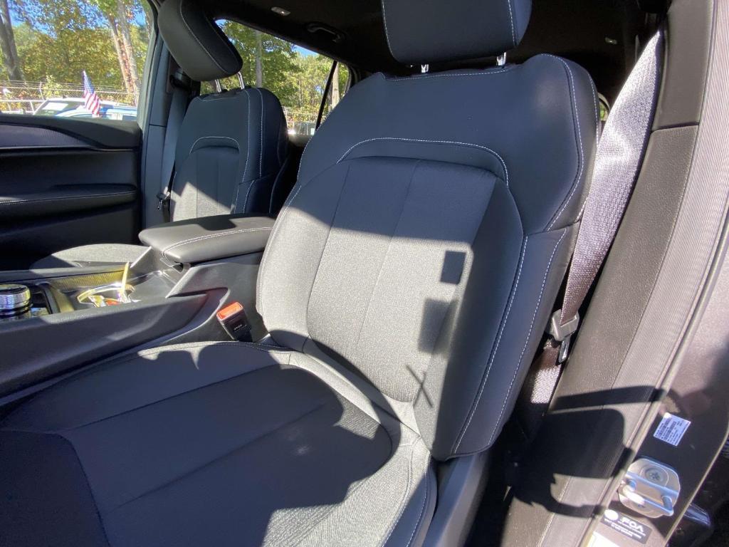 new 2025 Jeep Grand Cherokee L car, priced at $39,948