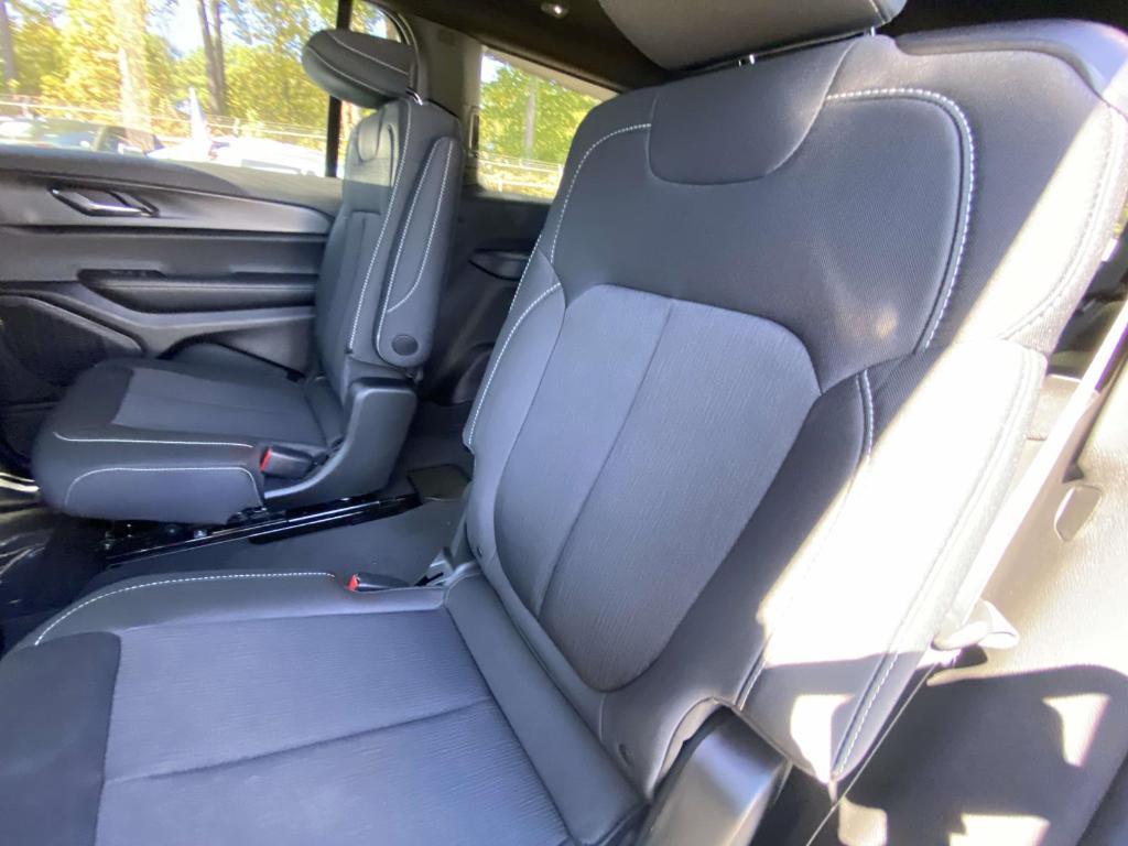 new 2025 Jeep Grand Cherokee L car, priced at $39,948