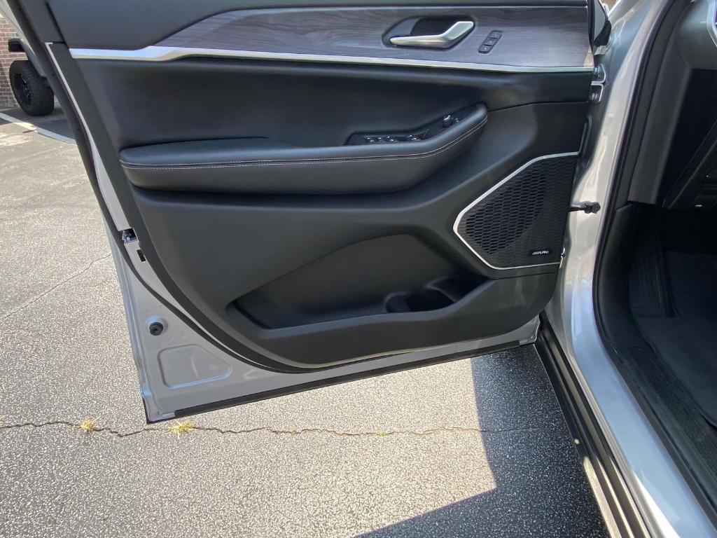 used 2022 Jeep Grand Cherokee L car, priced at $34,008