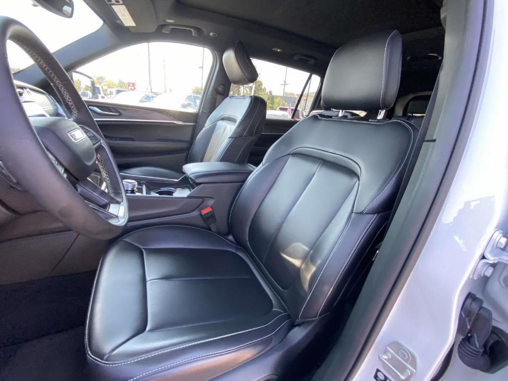 used 2024 Jeep Grand Cherokee L car, priced at $34,999