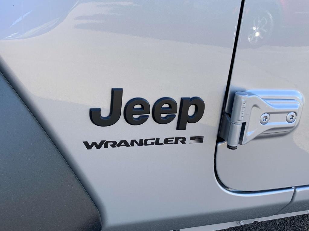 new 2024 Jeep Wrangler car, priced at $40,698