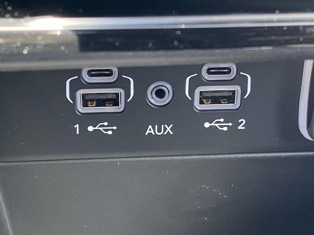 new 2025 Jeep Grand Cherokee car, priced at $38,214