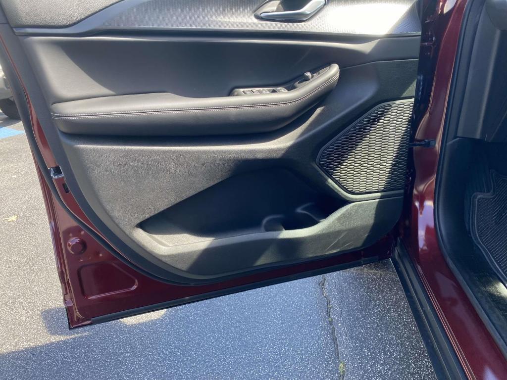 new 2025 Jeep Grand Cherokee car, priced at $38,214