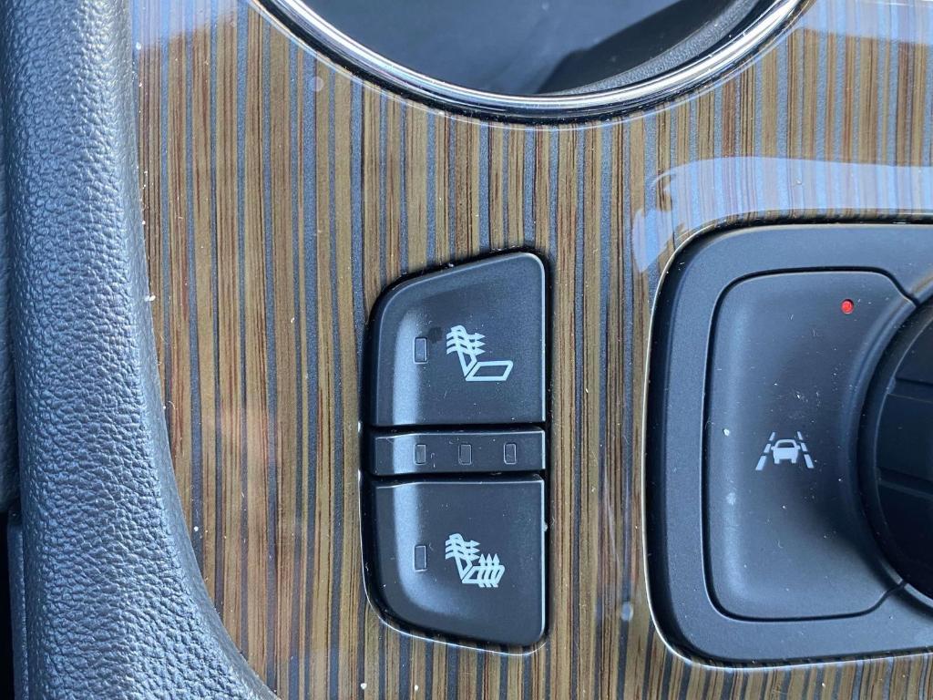 used 2022 GMC Acadia car, priced at $23,783