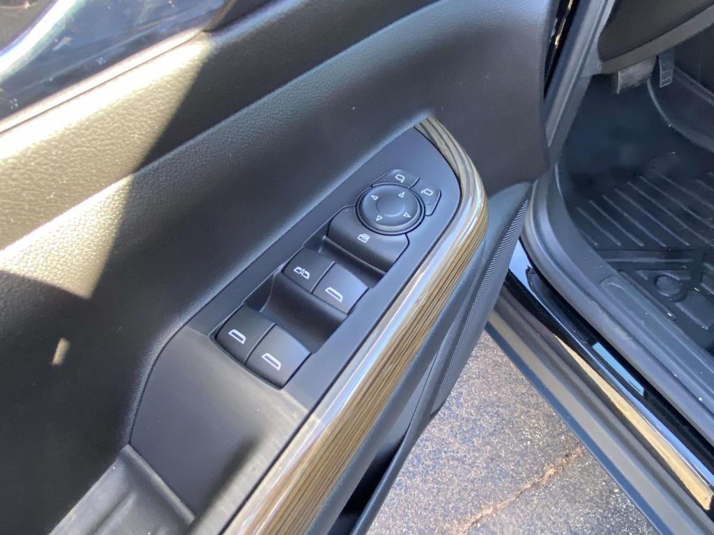 used 2022 GMC Acadia car, priced at $23,783