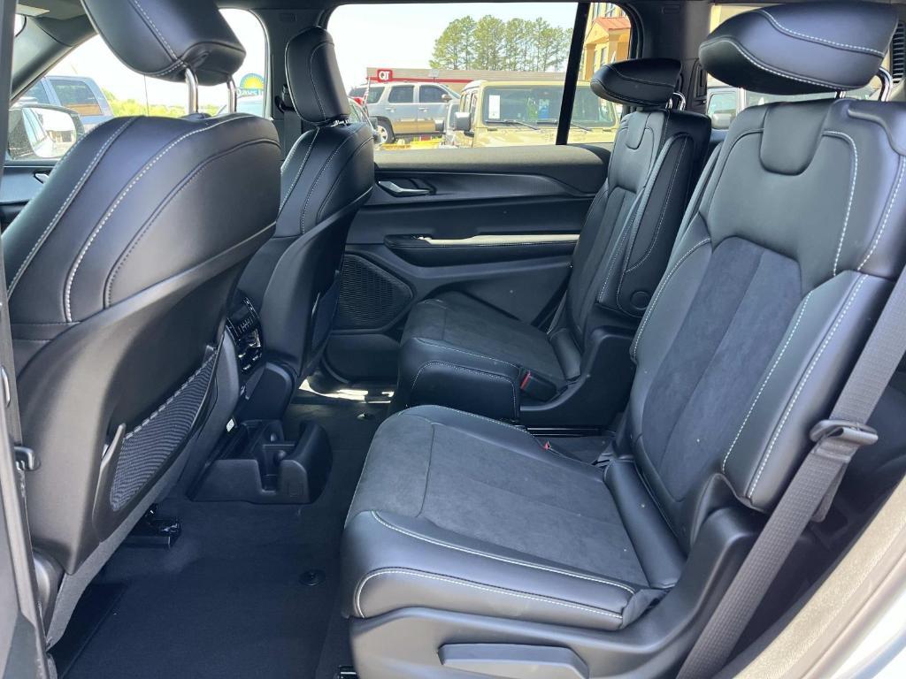 new 2025 Jeep Grand Cherokee L car, priced at $42,623