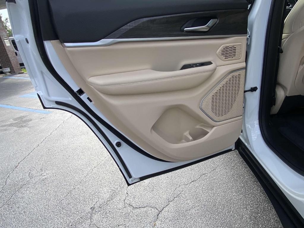 used 2022 Jeep Grand Cherokee 4xe car, priced at $32,450
