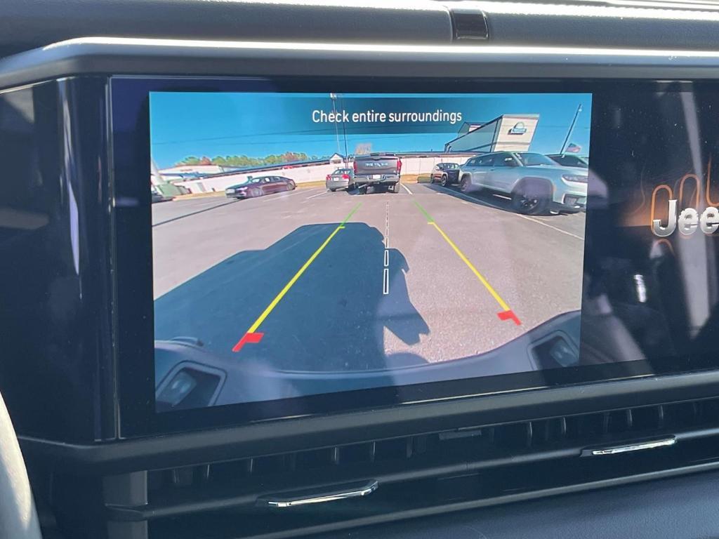 new 2025 Jeep Gladiator car, priced at $42,112