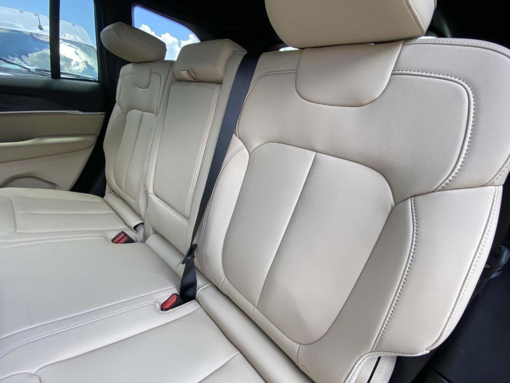 new 2025 Jeep Grand Cherokee car, priced at $41,518