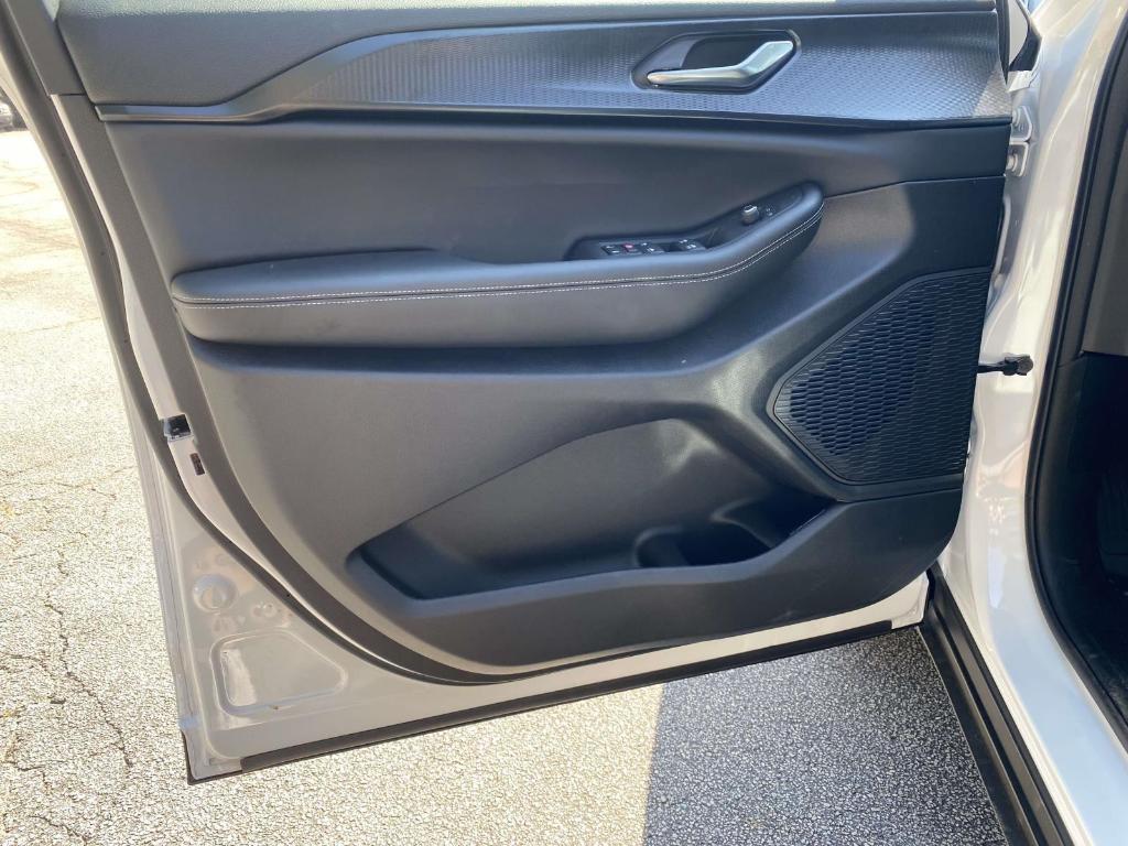 new 2025 Jeep Grand Cherokee car, priced at $38,463