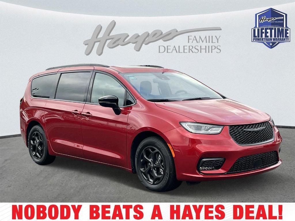 new 2025 Chrysler Pacifica Hybrid car, priced at $56,468