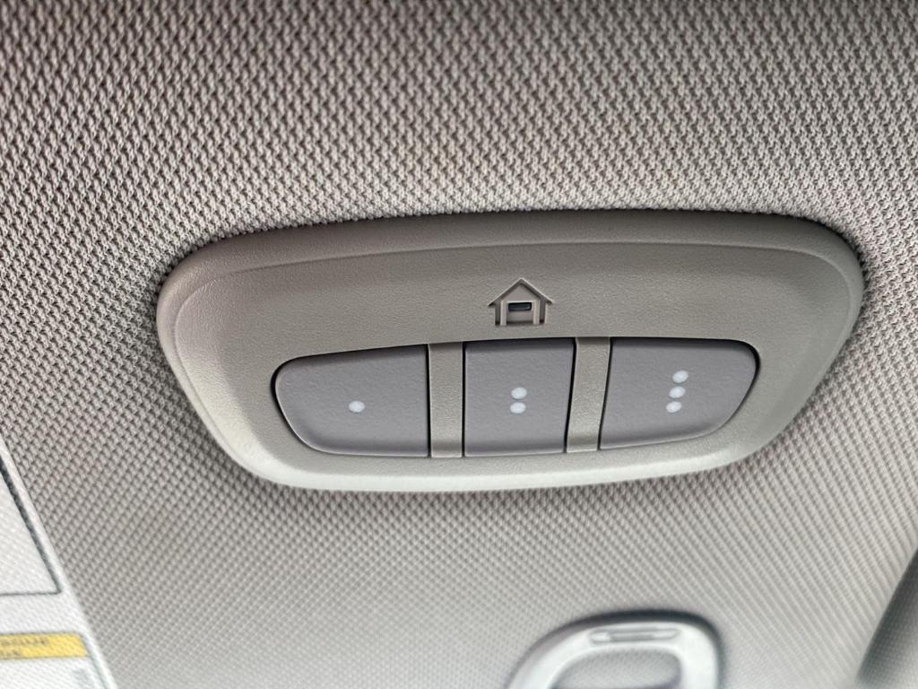 used 2022 Jeep Compass car, priced at $18,999