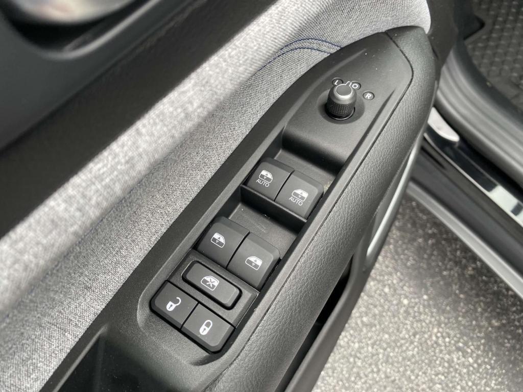 used 2022 Jeep Compass car, priced at $18,500