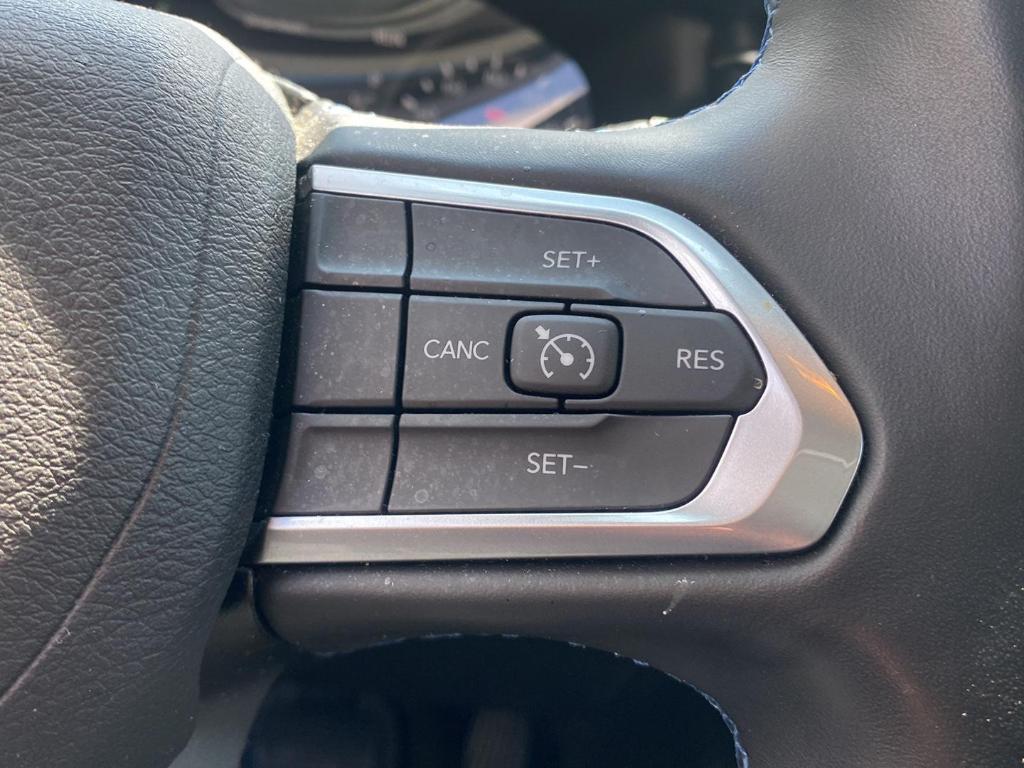 used 2022 Jeep Compass car, priced at $18,999