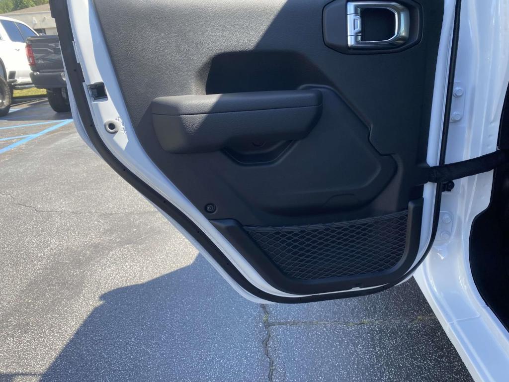 new 2025 Jeep Wrangler car, priced at $44,138