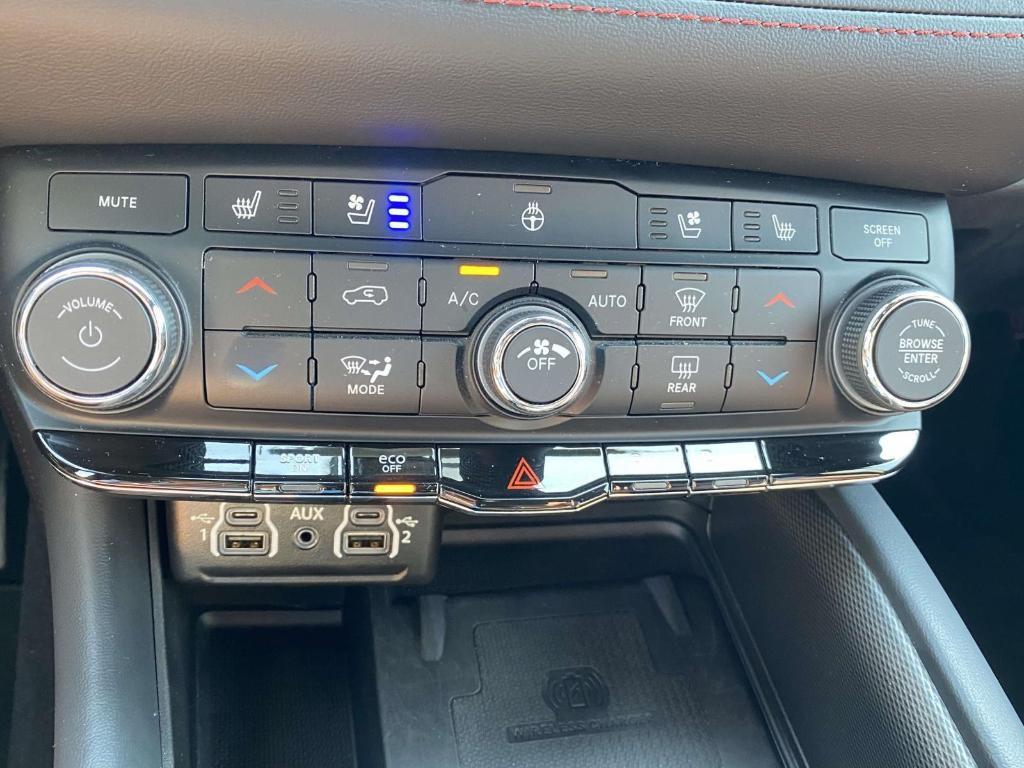 used 2024 Dodge Durango car, priced at $40,999