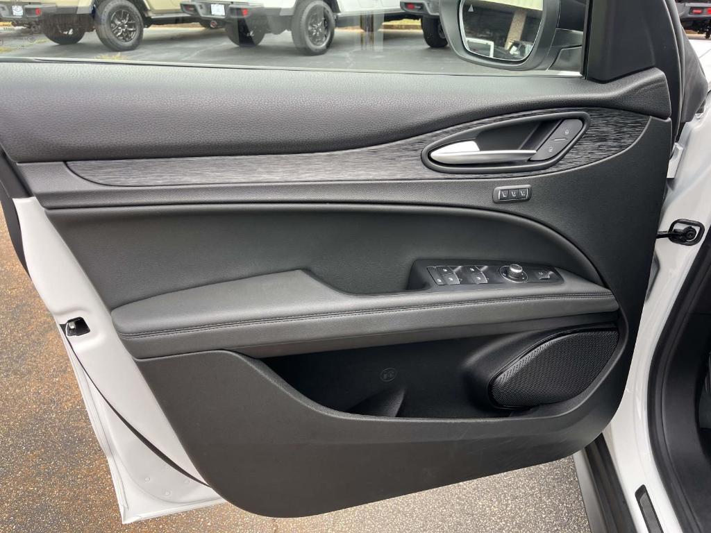used 2024 Alfa Romeo Stelvio car, priced at $28,000