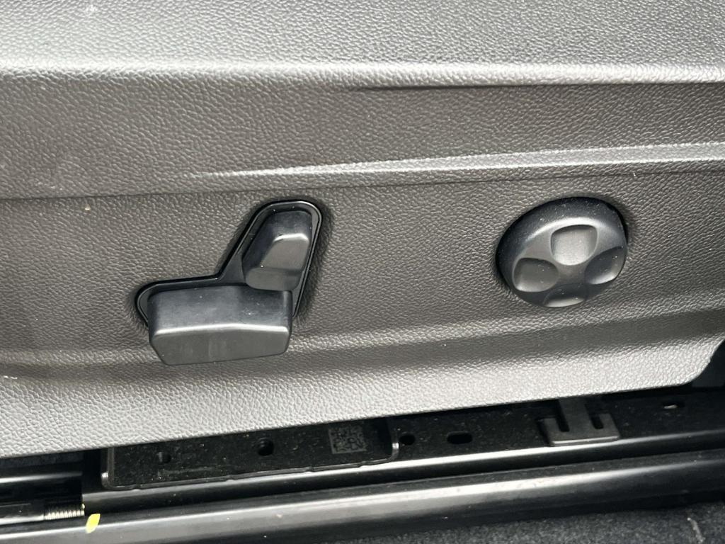 used 2024 Alfa Romeo Stelvio car, priced at $28,000