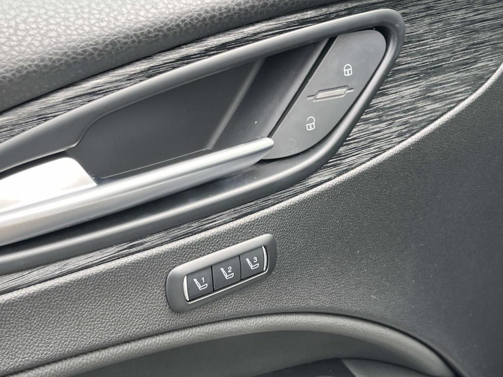 used 2024 Alfa Romeo Stelvio car, priced at $28,000