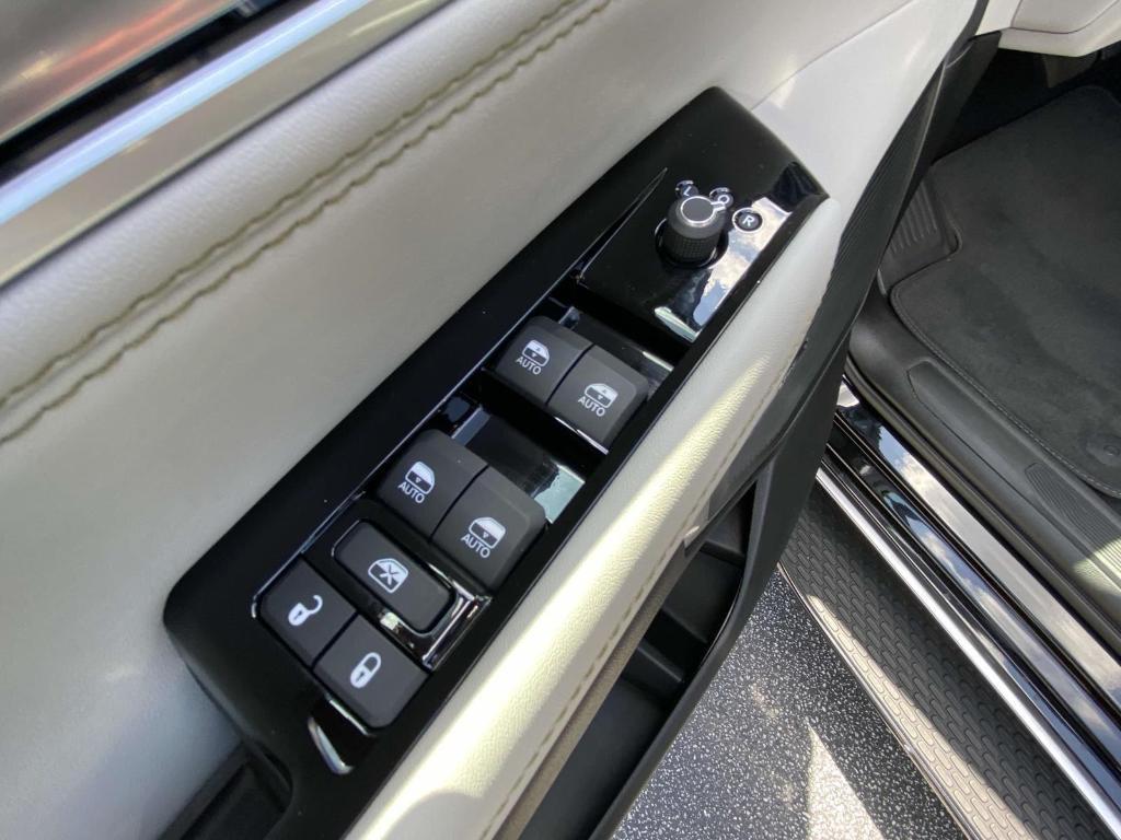 used 2024 Jeep Wagoneer car, priced at $59,999