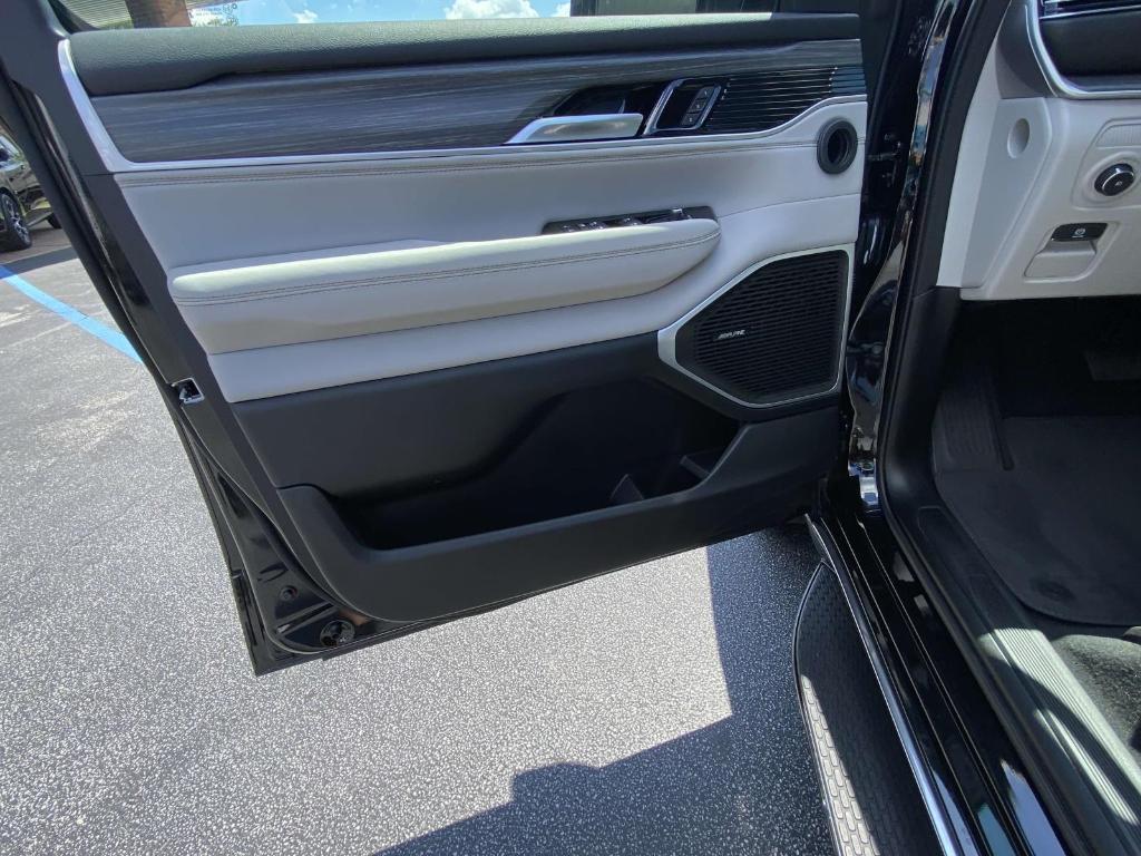 used 2024 Jeep Wagoneer car, priced at $59,999