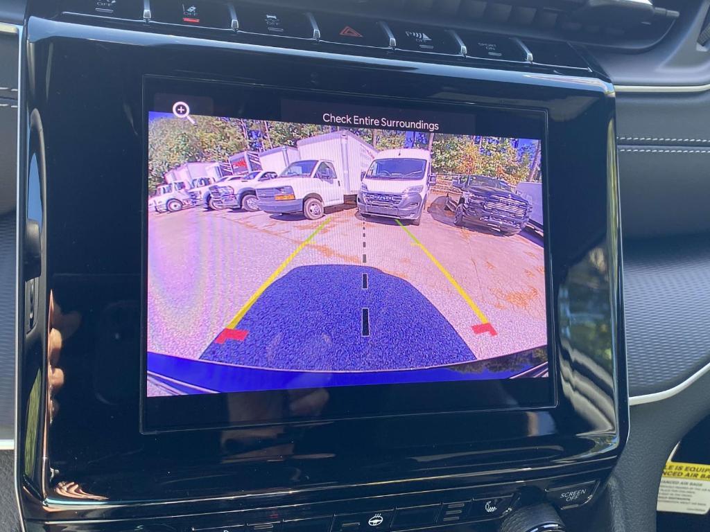 new 2025 Jeep Grand Cherokee car, priced at $42,132