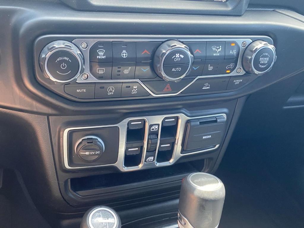 used 2022 Jeep Gladiator car, priced at $29,999