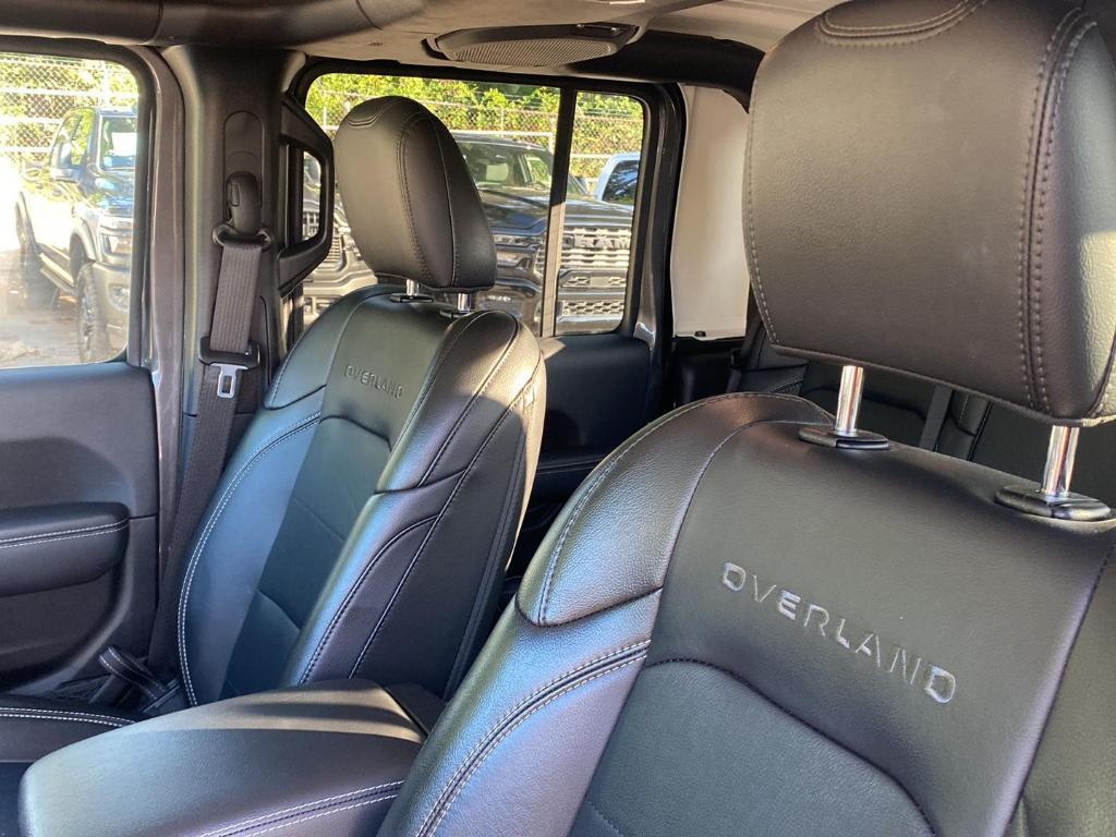 used 2022 Jeep Gladiator car, priced at $33,000