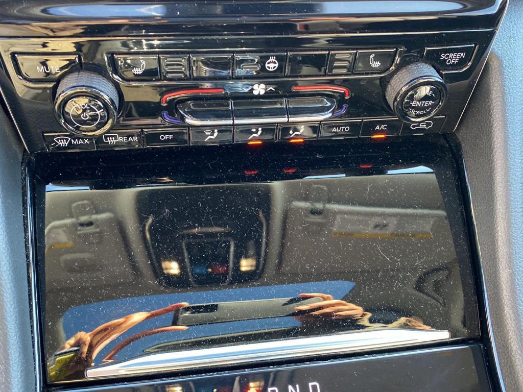 used 2022 Jeep Grand Cherokee car, priced at $29,588