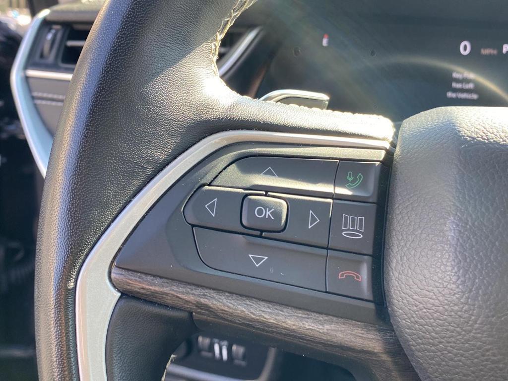 used 2022 Jeep Grand Cherokee car, priced at $29,588