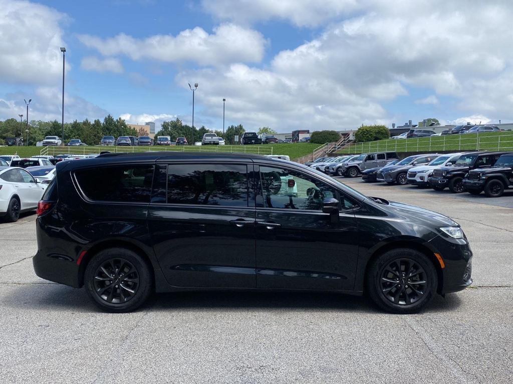 used 2021 Chrysler Pacifica car, priced at $25,998