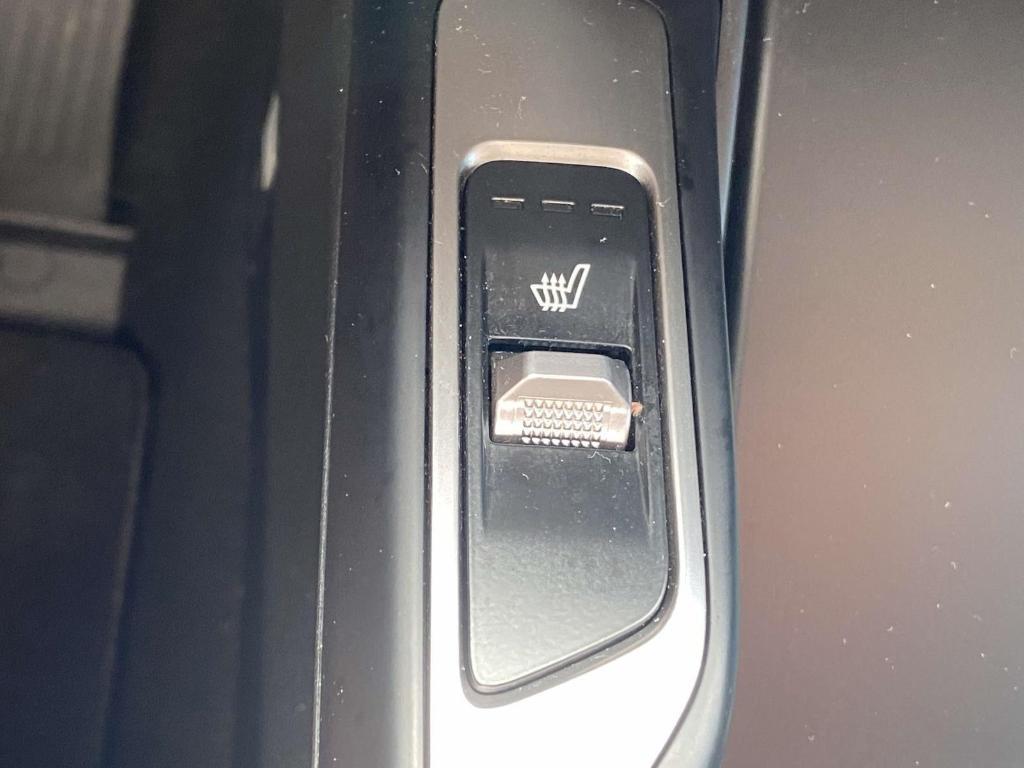 used 2023 Kia Sorento Hybrid car, priced at $27,800