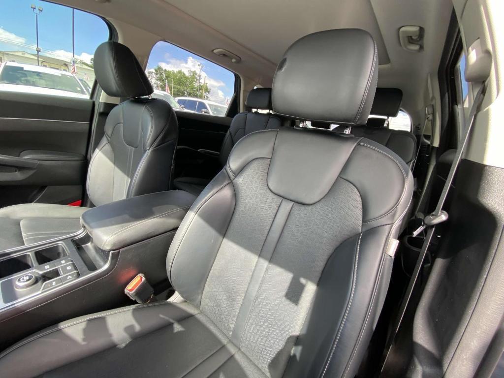 used 2023 Kia Sorento Hybrid car, priced at $27,800