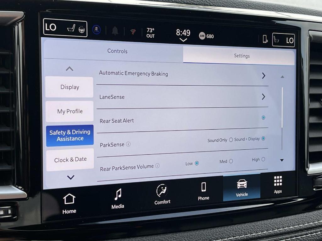new 2025 Chrysler Pacifica car, priced at $40,897