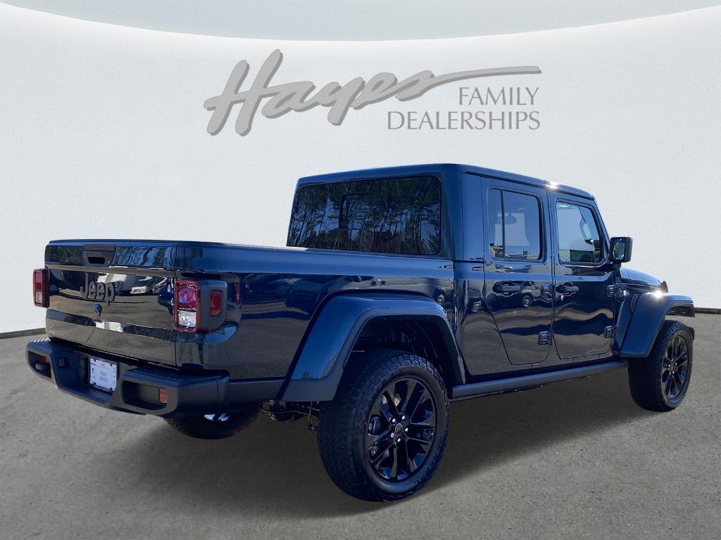 new 2025 Jeep Gladiator car, priced at $39,628