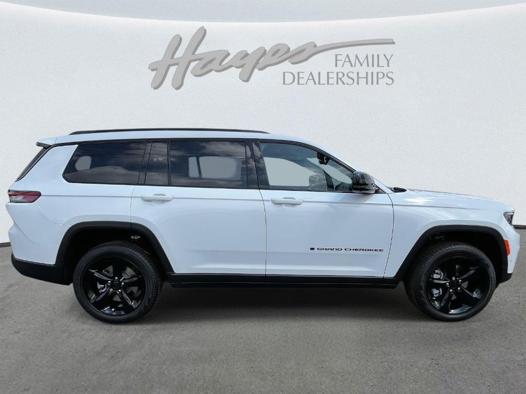 new 2025 Jeep Grand Cherokee L car, priced at $48,989