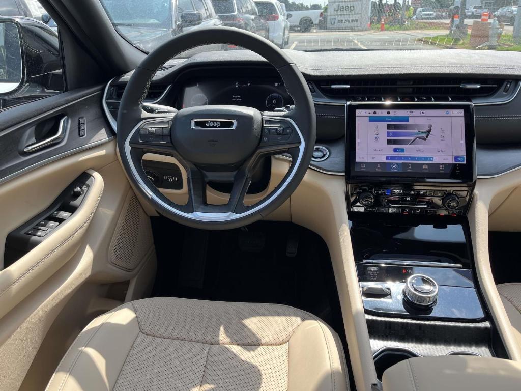 new 2025 Jeep Grand Cherokee L car, priced at $48,989