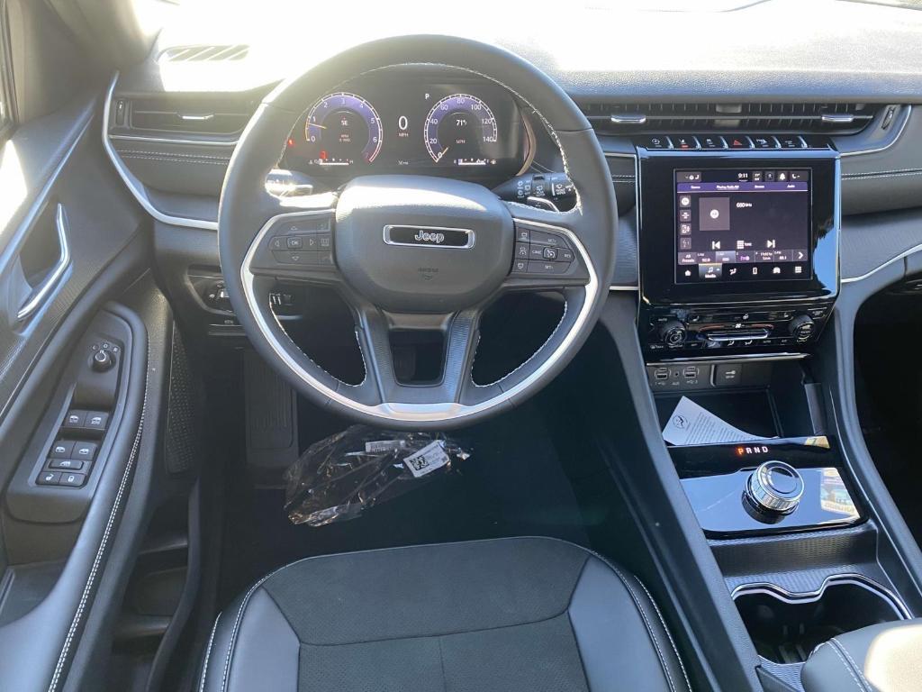 new 2025 Jeep Grand Cherokee L car, priced at $41,828
