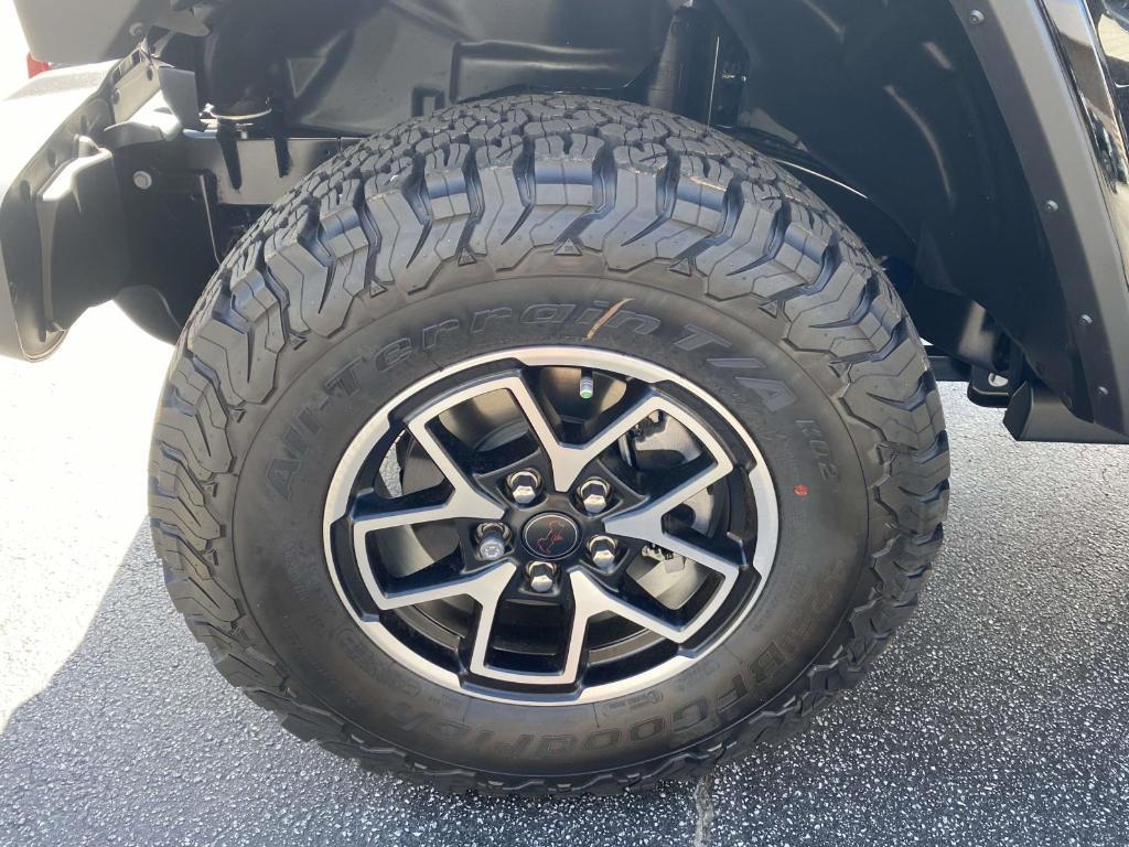 new 2025 Jeep Wrangler car, priced at $61,088