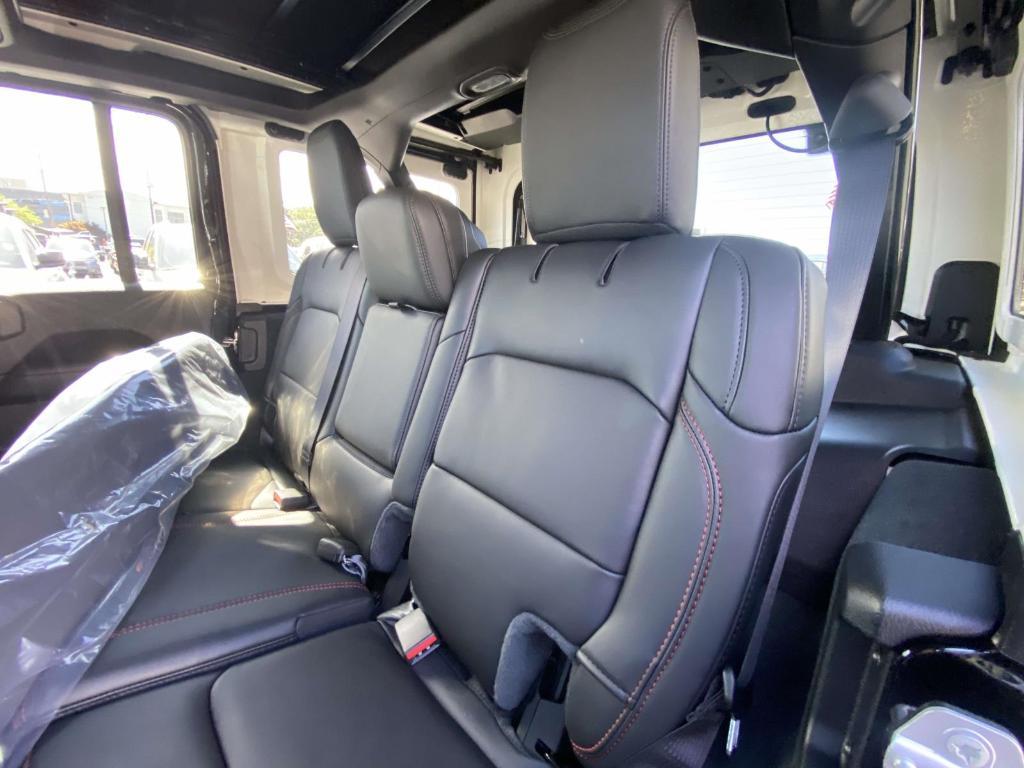 new 2025 Jeep Wrangler car, priced at $58,588