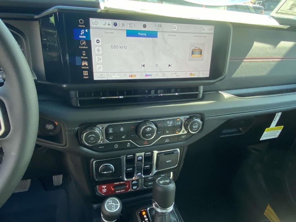 new 2025 Jeep Wrangler car, priced at $61,088