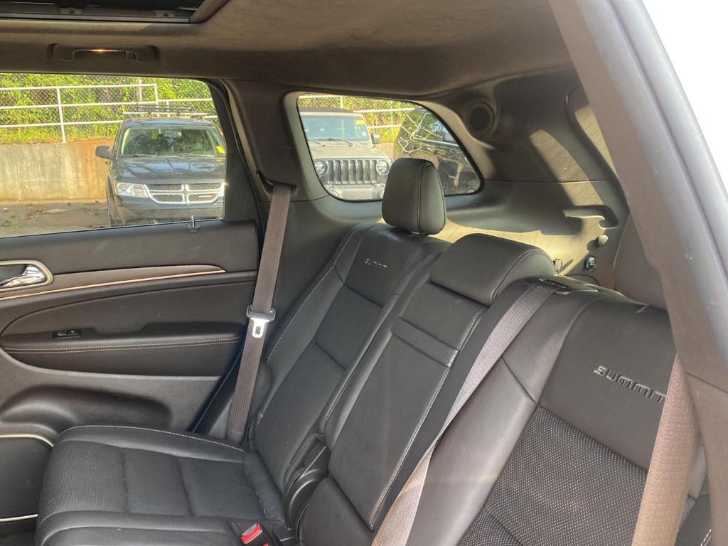 used 2014 Jeep Grand Cherokee car, priced at $16,484