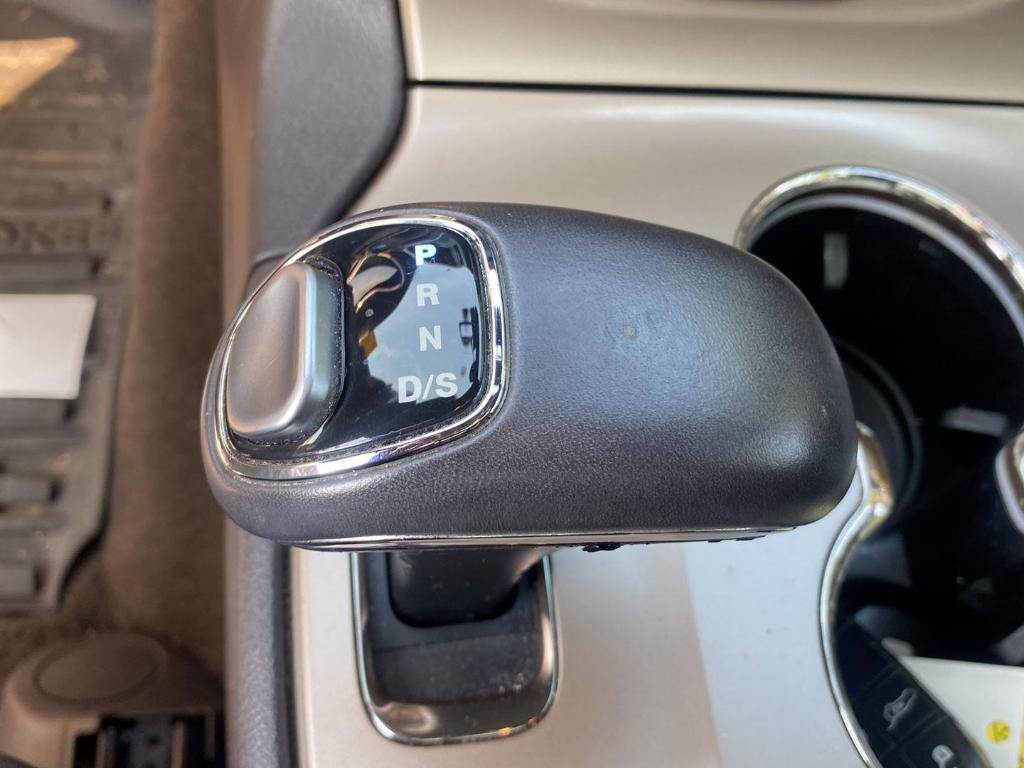 used 2014 Jeep Grand Cherokee car, priced at $16,484