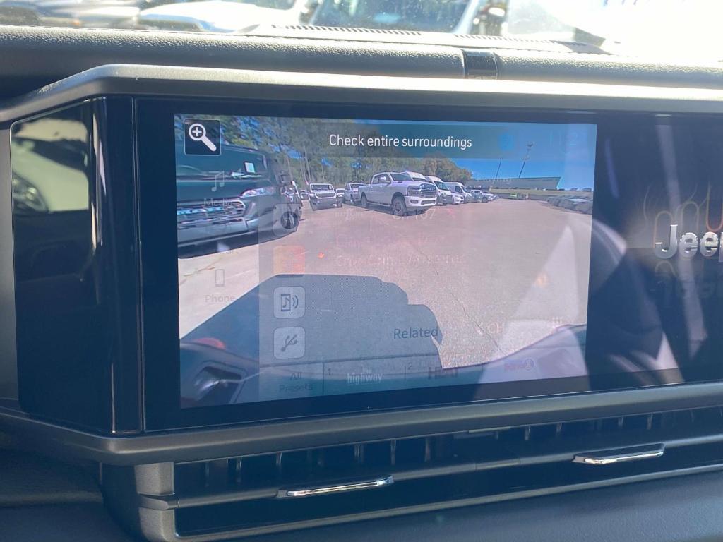 new 2025 Jeep Gladiator car, priced at $50,708