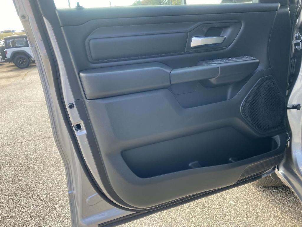 new 2025 Ram 1500 car, priced at $42,966