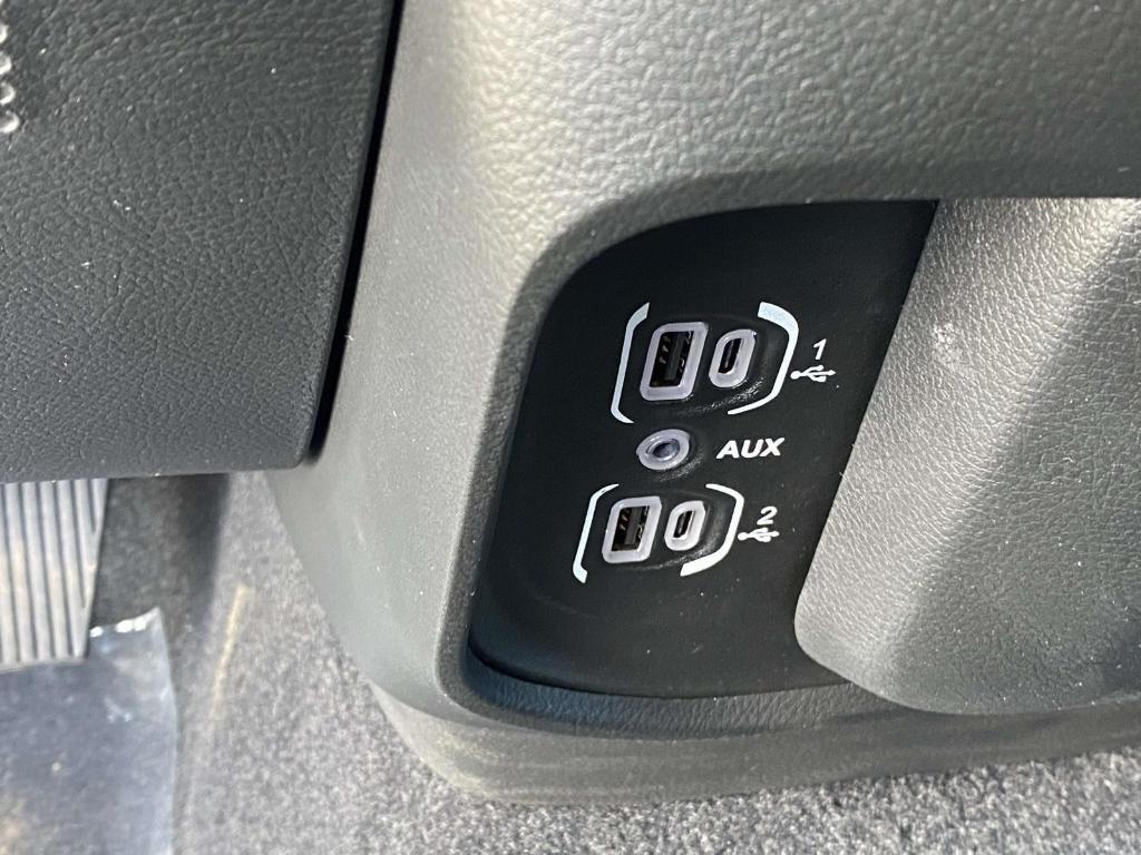 new 2025 Ram 1500 car, priced at $42,966