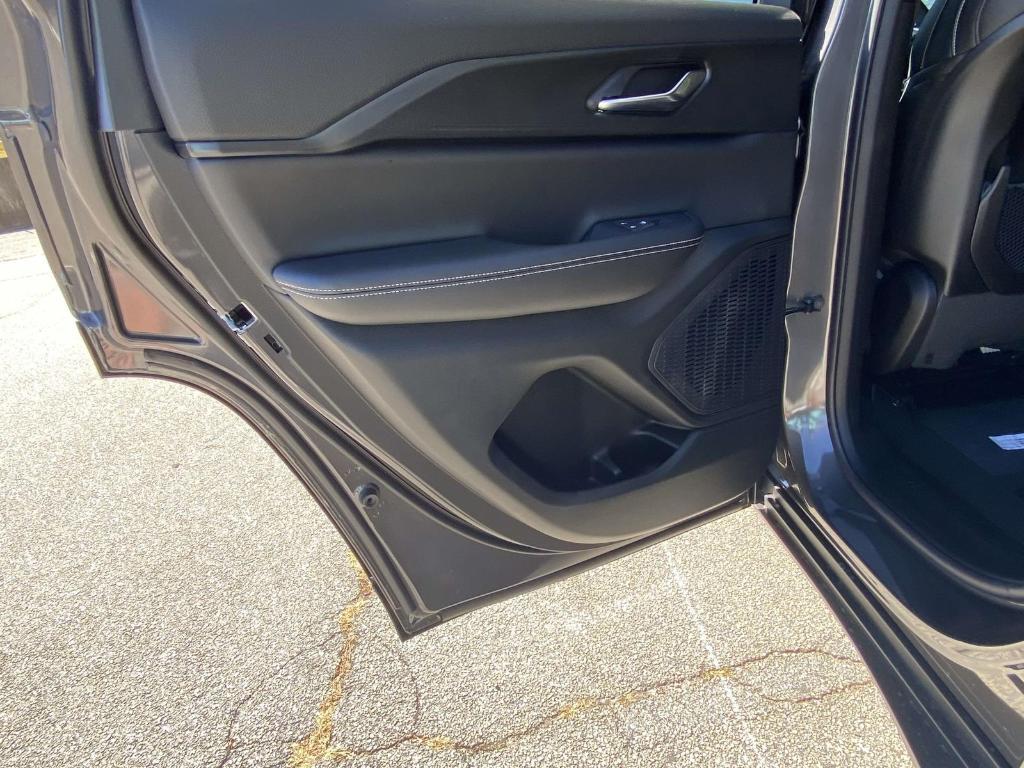 new 2025 Jeep Grand Cherokee car, priced at $38,623