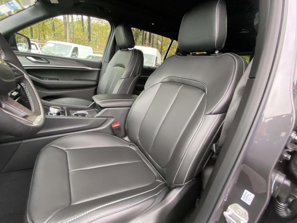 new 2025 Jeep Grand Cherokee L car, priced at $52,650