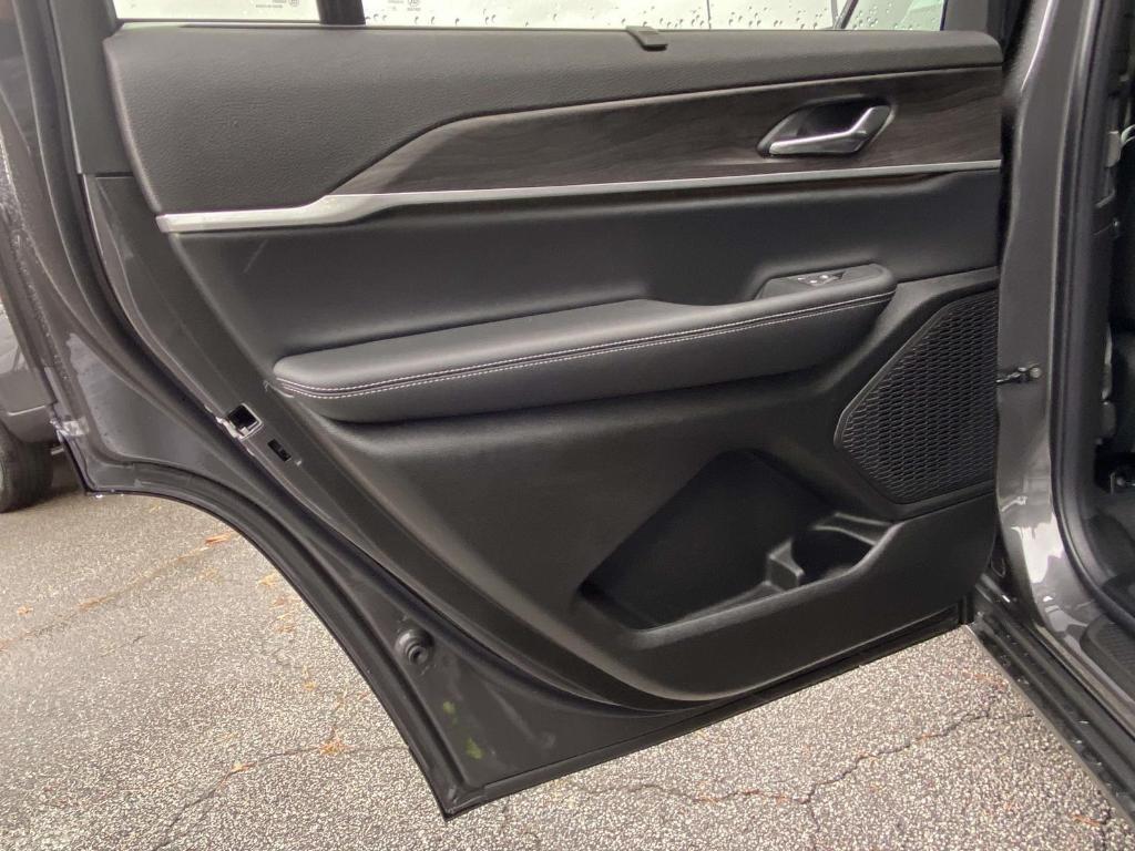 new 2025 Jeep Grand Cherokee L car, priced at $52,650